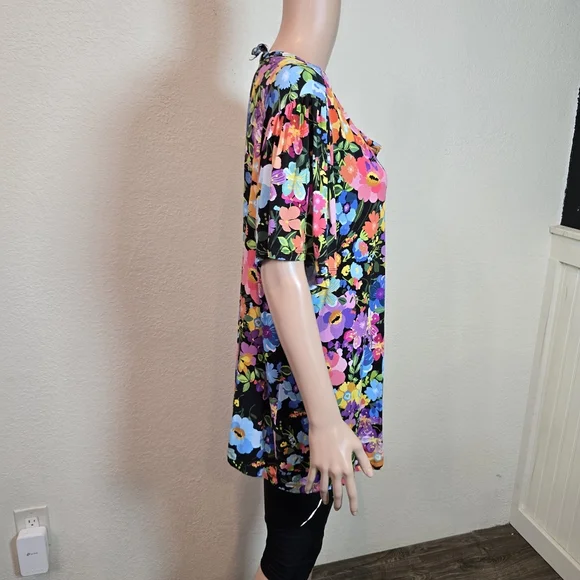 Johnny Was Wild Bloom FLUTTER SLEEVE HENLEY Woman’s Size 2x - Picture 7 of 16